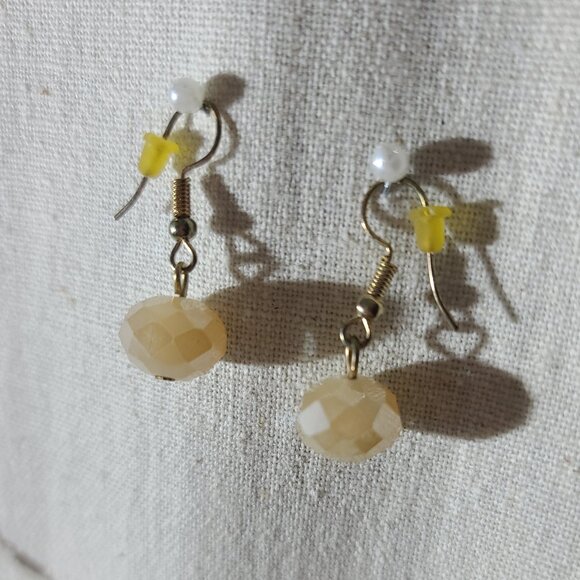 Beaded Necklace and Matching Earrings - Picture 3 of 4